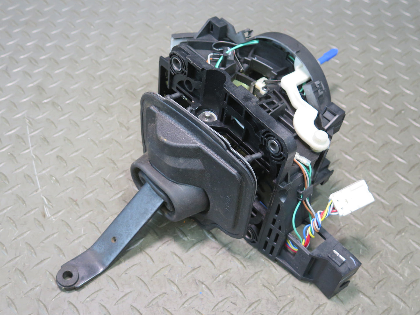 03-04 Nissan 350Z Z33 A/T Automatic Transmission Gear Shifter 35K Miles OEM
