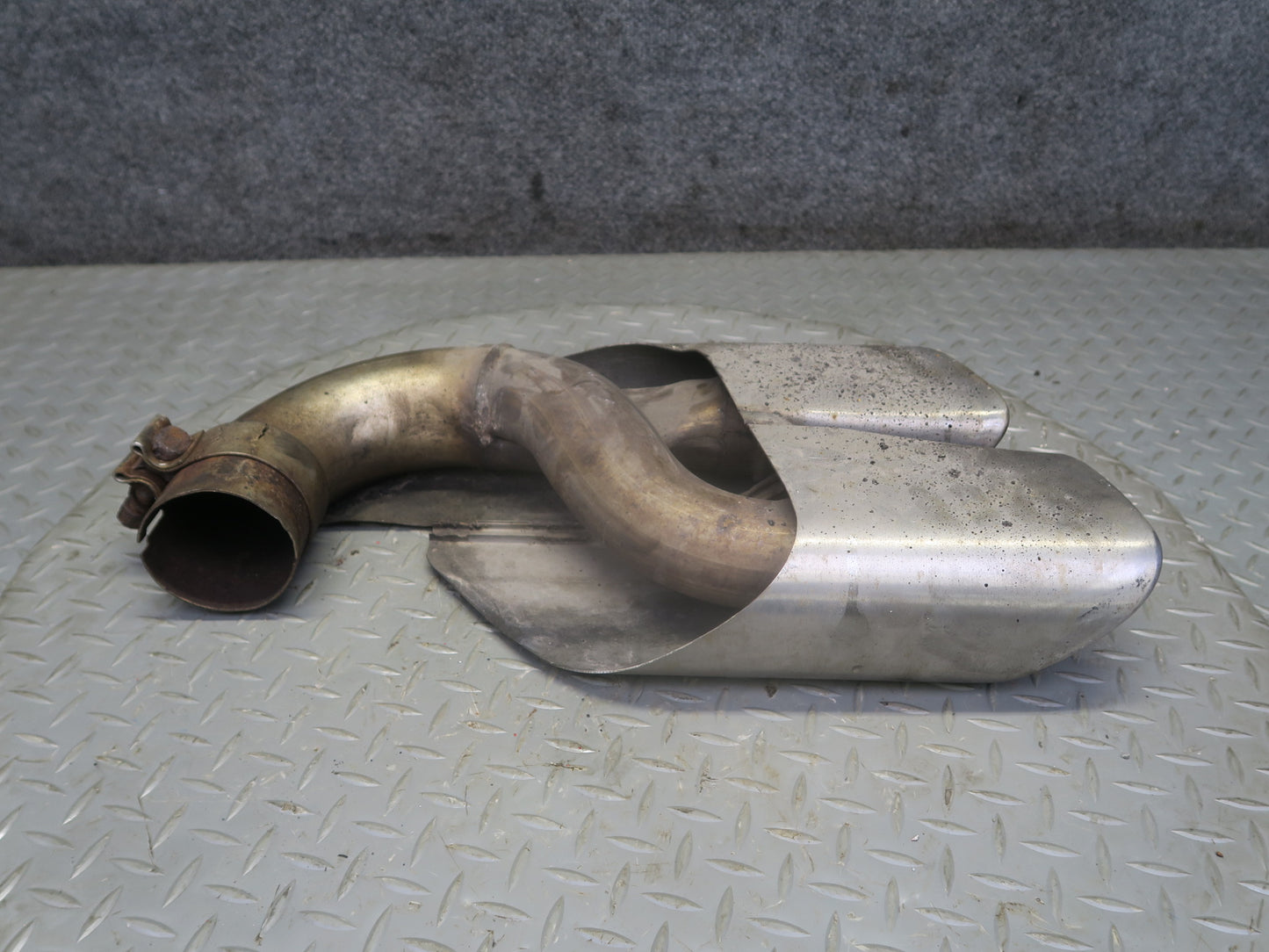 2003-2006 Porsche Cayenne 955 Turbo Rear Exhaust Muffler Tip Set of 2