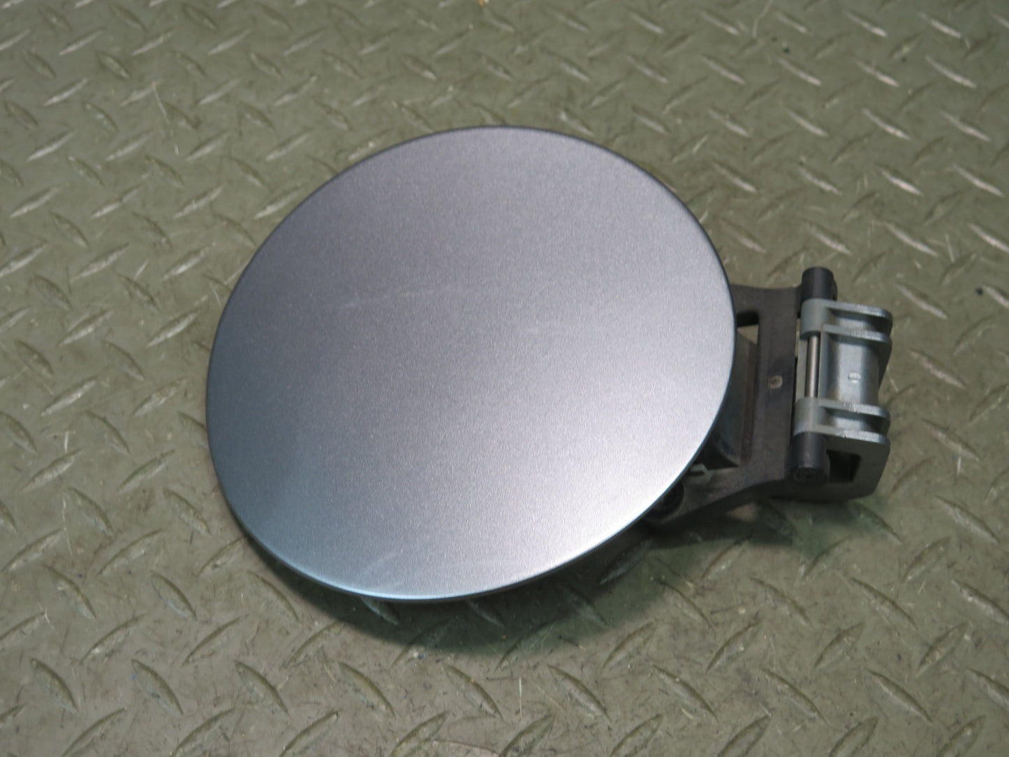 04-09 Nissan Z33 350Z Convert Fuel Tank Filler Door Lid Cover 78830-CD000 OEM