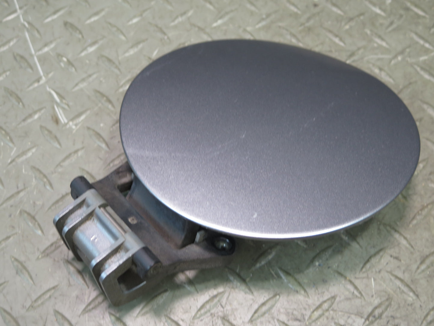 04-09 Nissan Z33 350Z Convert Fuel Tank Filler Door Lid Cover 78830-CD000 OEM