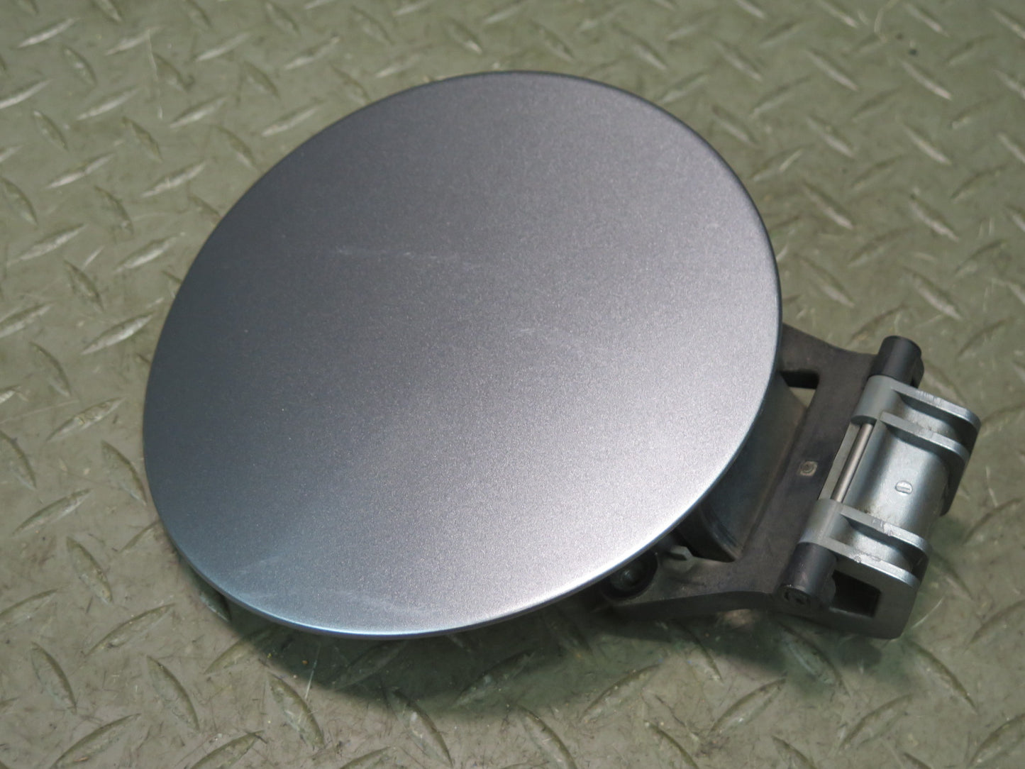 04-09 Nissan Z33 350Z Convert Fuel Tank Filler Door Lid Cover 78830-CD000 OEM
