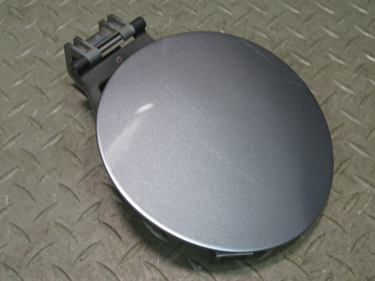 04-09 Nissan Z33 350Z Convert Fuel Tank Filler Door Lid Cover 78830-CD000 OEM
