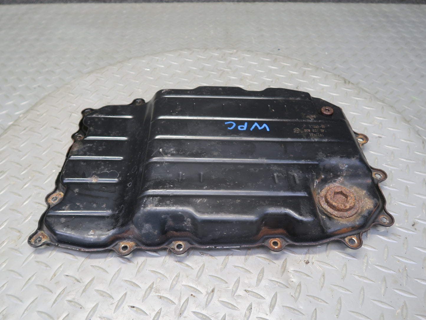 2003-2010 Porsche Cayenne 955 Automatic Transmission Oil Pan 09D321361