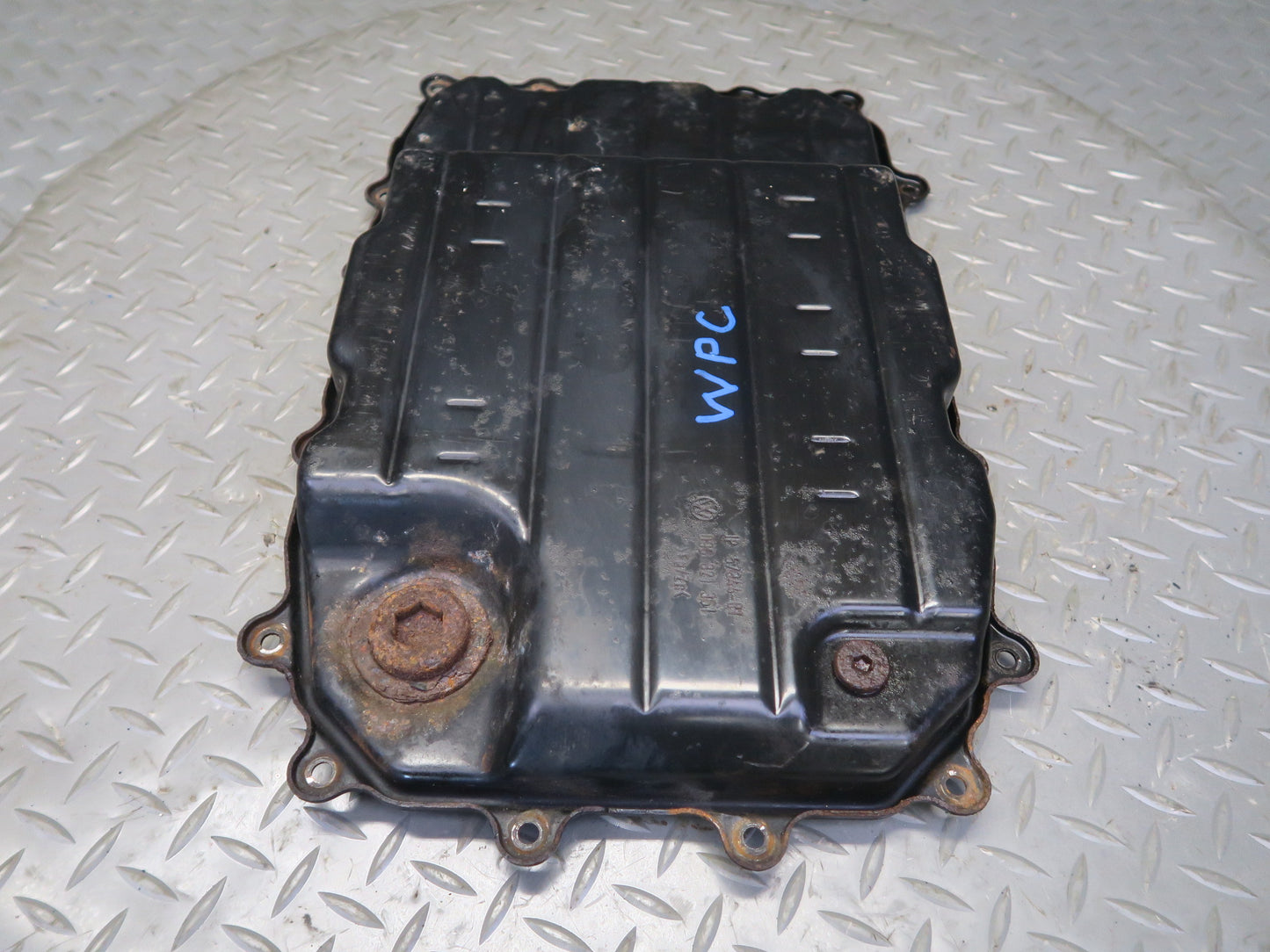 2003-2010 Porsche Cayenne 955 Automatic Transmission Oil Pan 09D321361