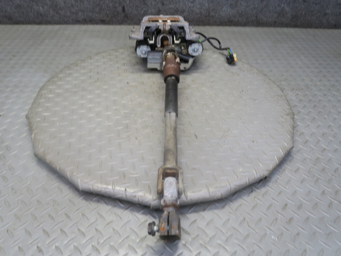 2003-2006 Porsche Cayenne 955 Steering Column Motor Assembly