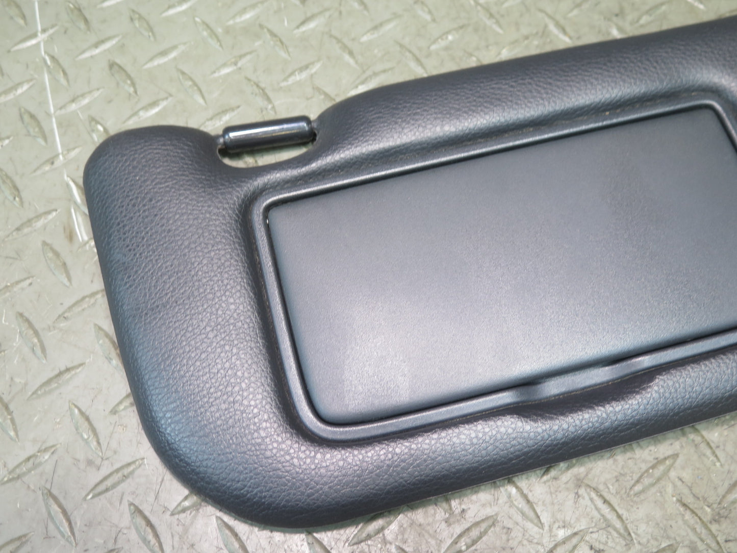 04-05 Nissan Z33 350Z Convertible Set of 2 Front Left & Right Sun Visor OEM