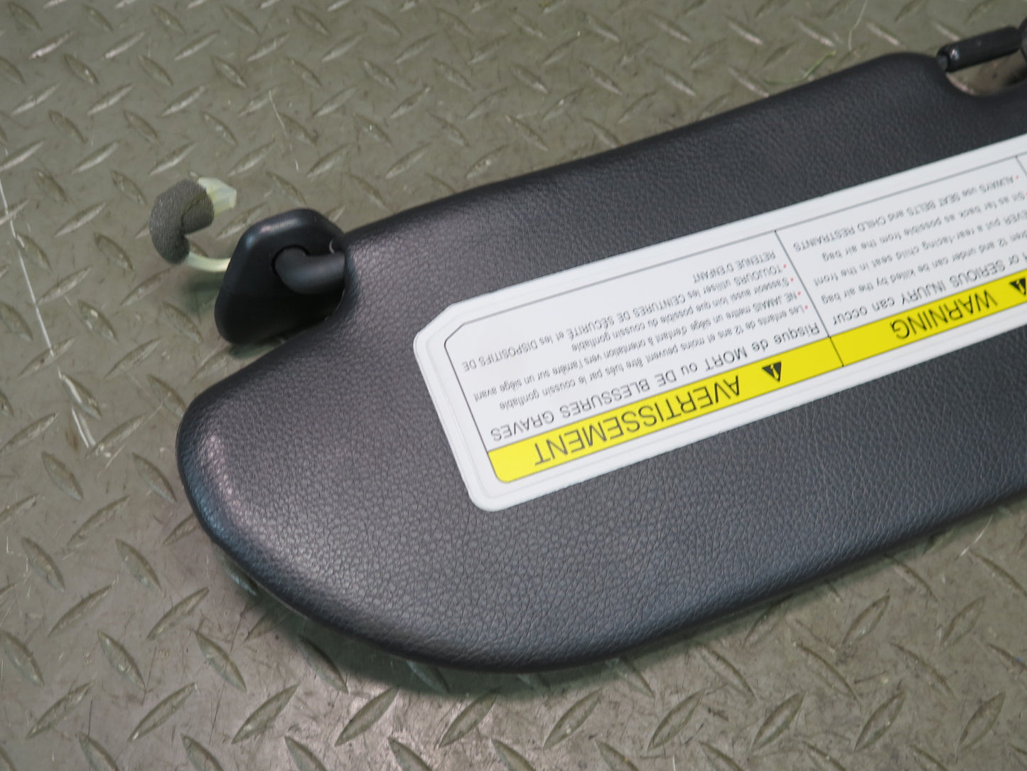 04-05 Nissan Z33 350Z Convertible Set of 2 Front Left & Right Sun Visor OEM