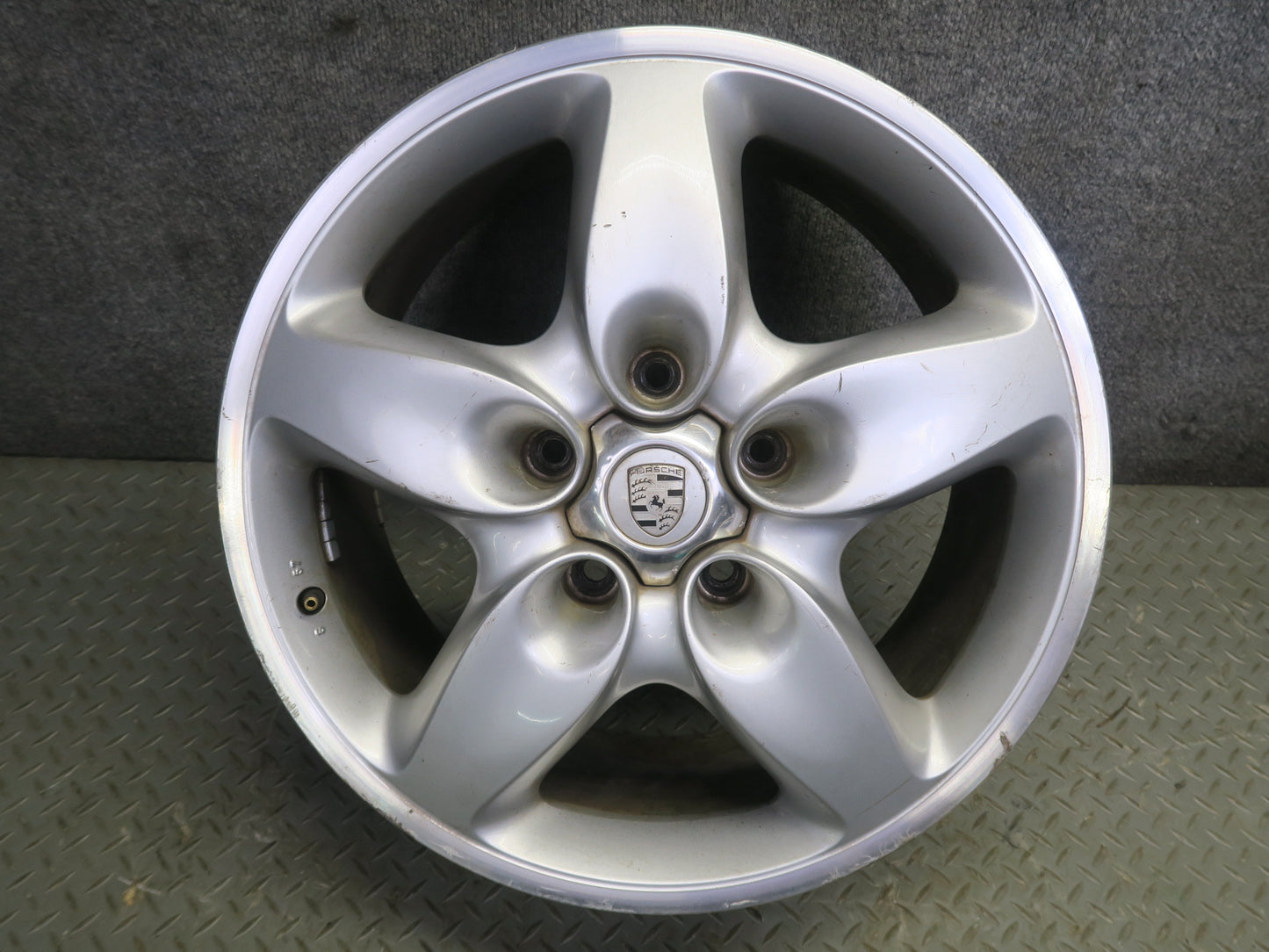 2003-2006 Porsche Cayenne 955 Set of 4 R18 18" Alloy Wheel Rim 18x8J ET57