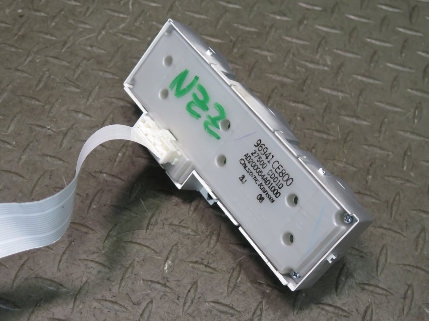 2004 Nissan 350Z Convertible A/C Climate Control Switch Panel w Module Set OEM