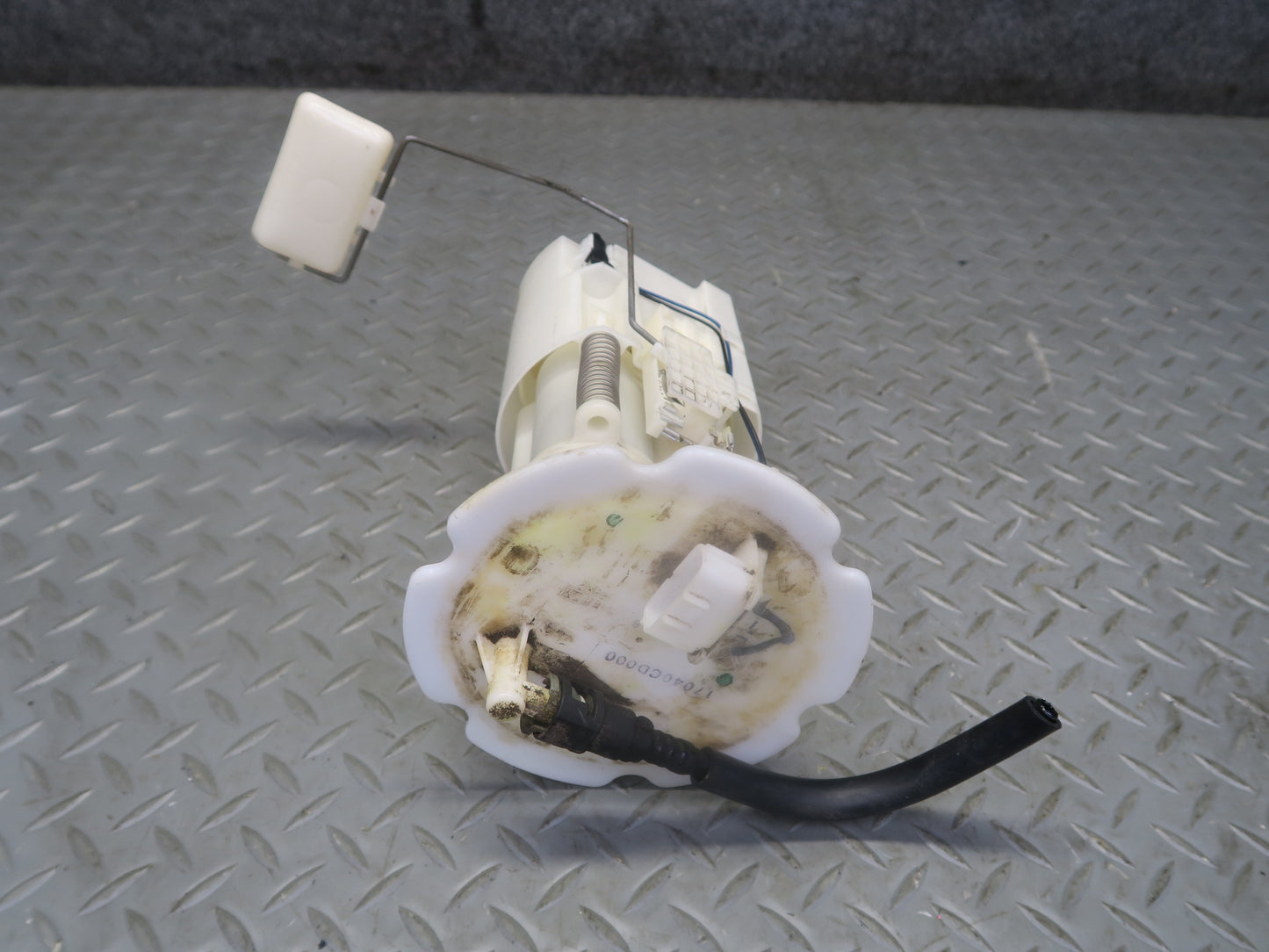 03-05 Nissan Z33 350Z Set of 2 Fuel Pump Level Sensor Sending Unit OEM