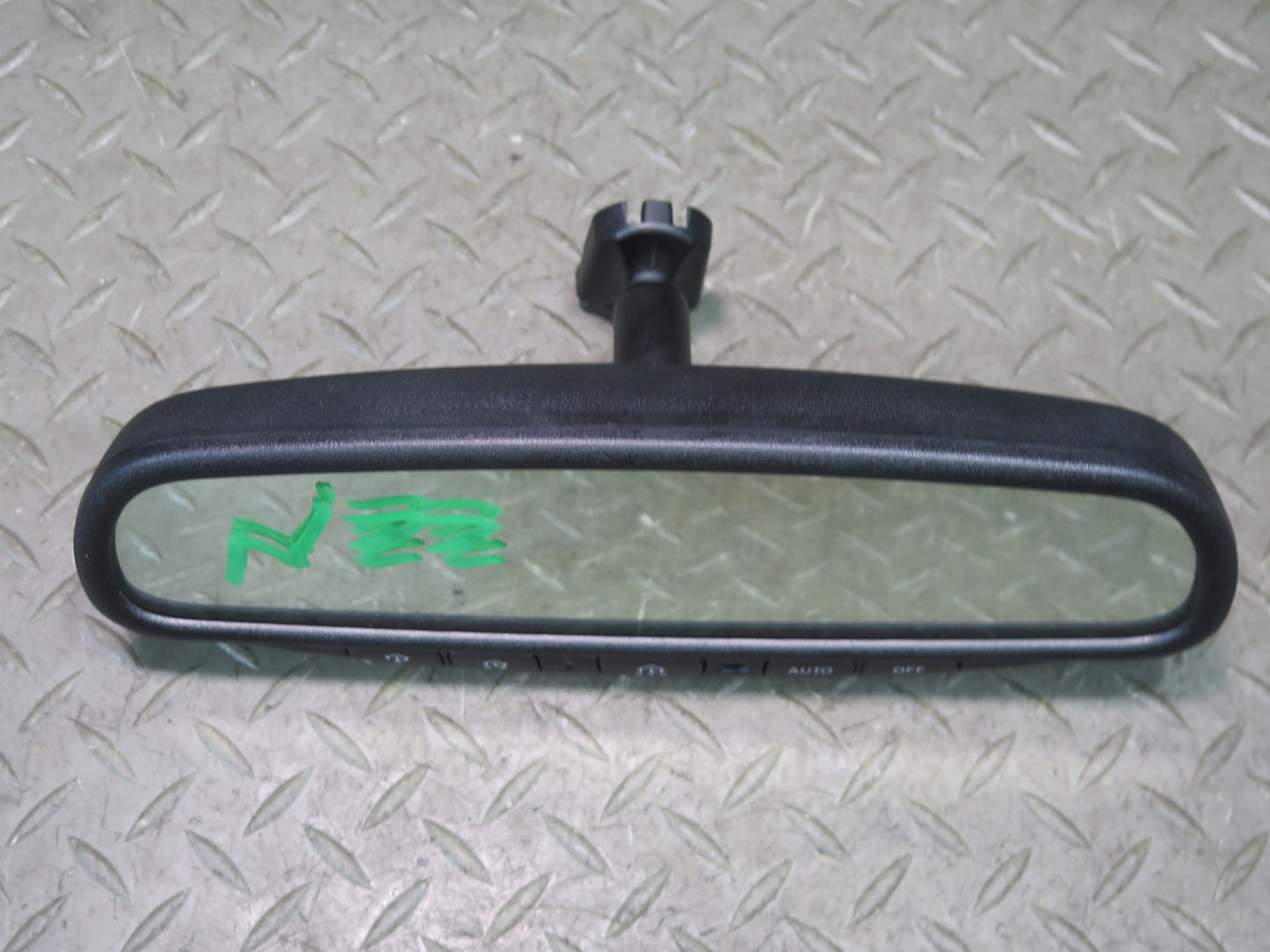 04-06 Nissan 350Z Convertible Auto Dim Interior Rear View Mirror w Homelink OEM