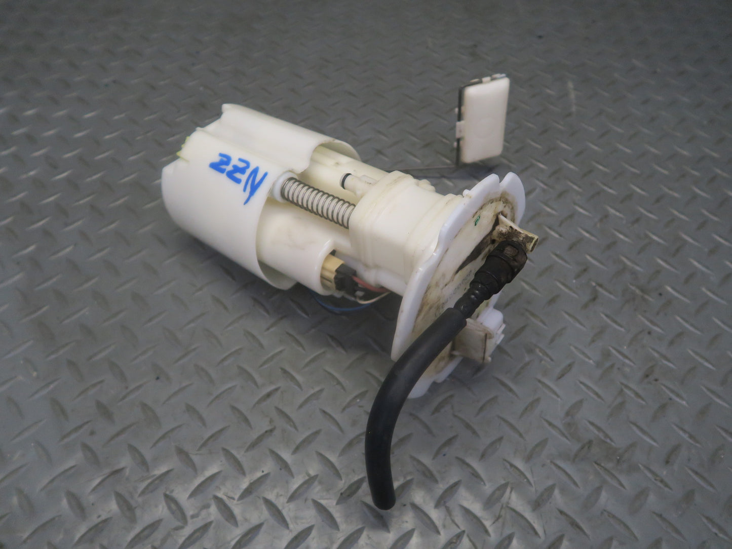 03-05 Nissan Z33 350Z Set of 2 Fuel Pump Level Sensor Sending Unit OEM