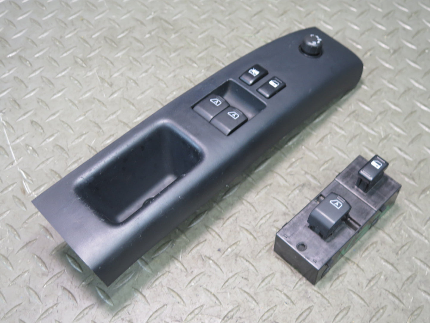 03-04 Nissan Z33 350Z Set of 2 Left & Right Door Power Window Mirror Switch OEM