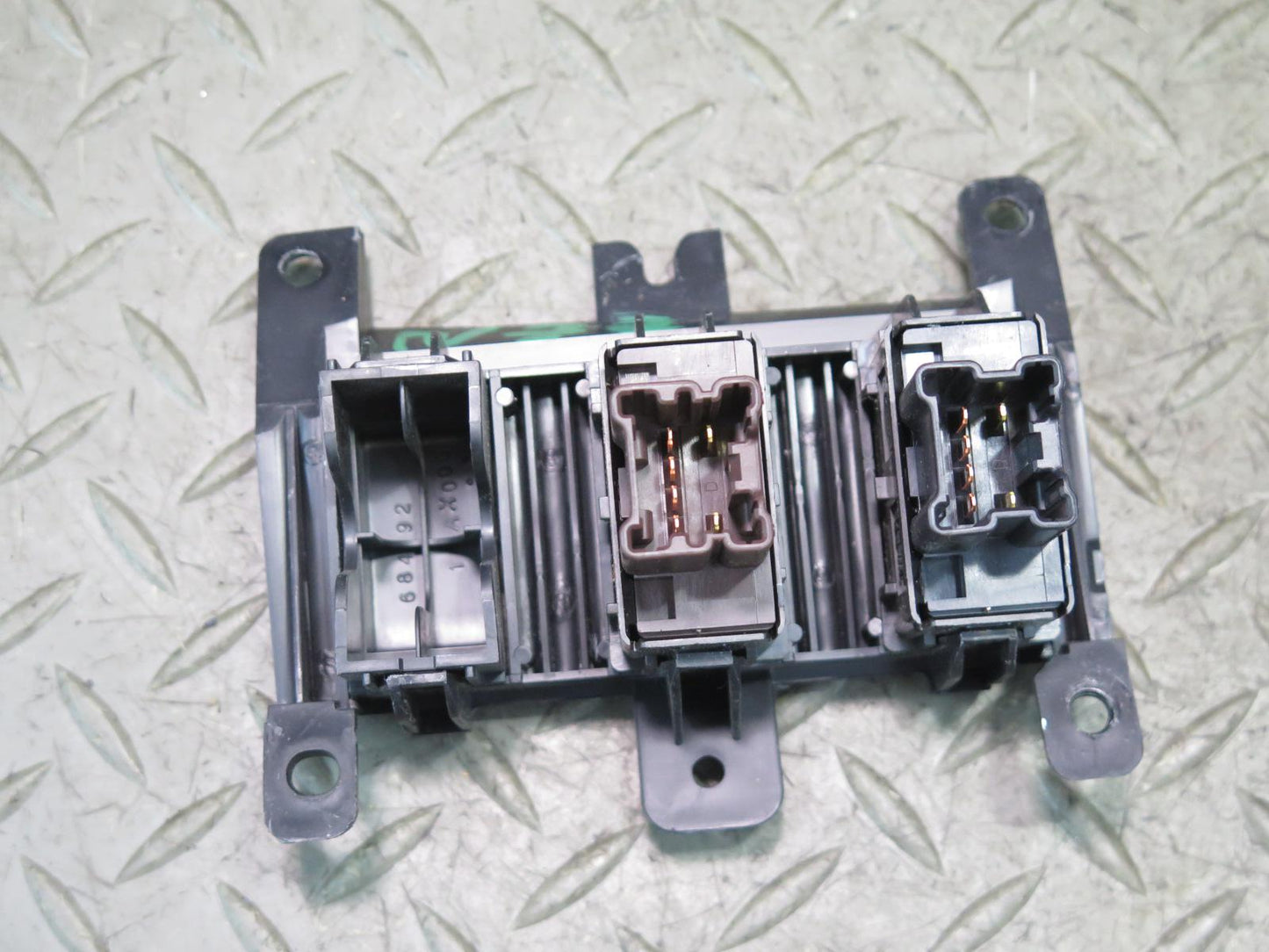 03-09 Nissan Z33 350Z Heated Seat Heater Button Switch Panel OEM