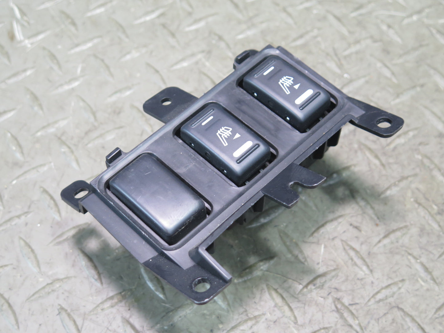 03-09 Nissan Z33 350Z Heated Seat Heater Button Switch Panel OEM