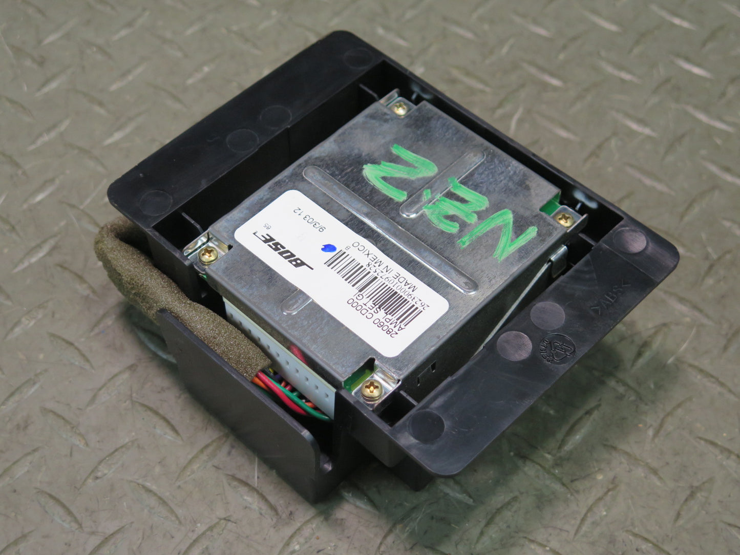 03-09 Nissan Z33 350Z Bose Audio Radio Amplifier AMP 28060-CD000 OEM