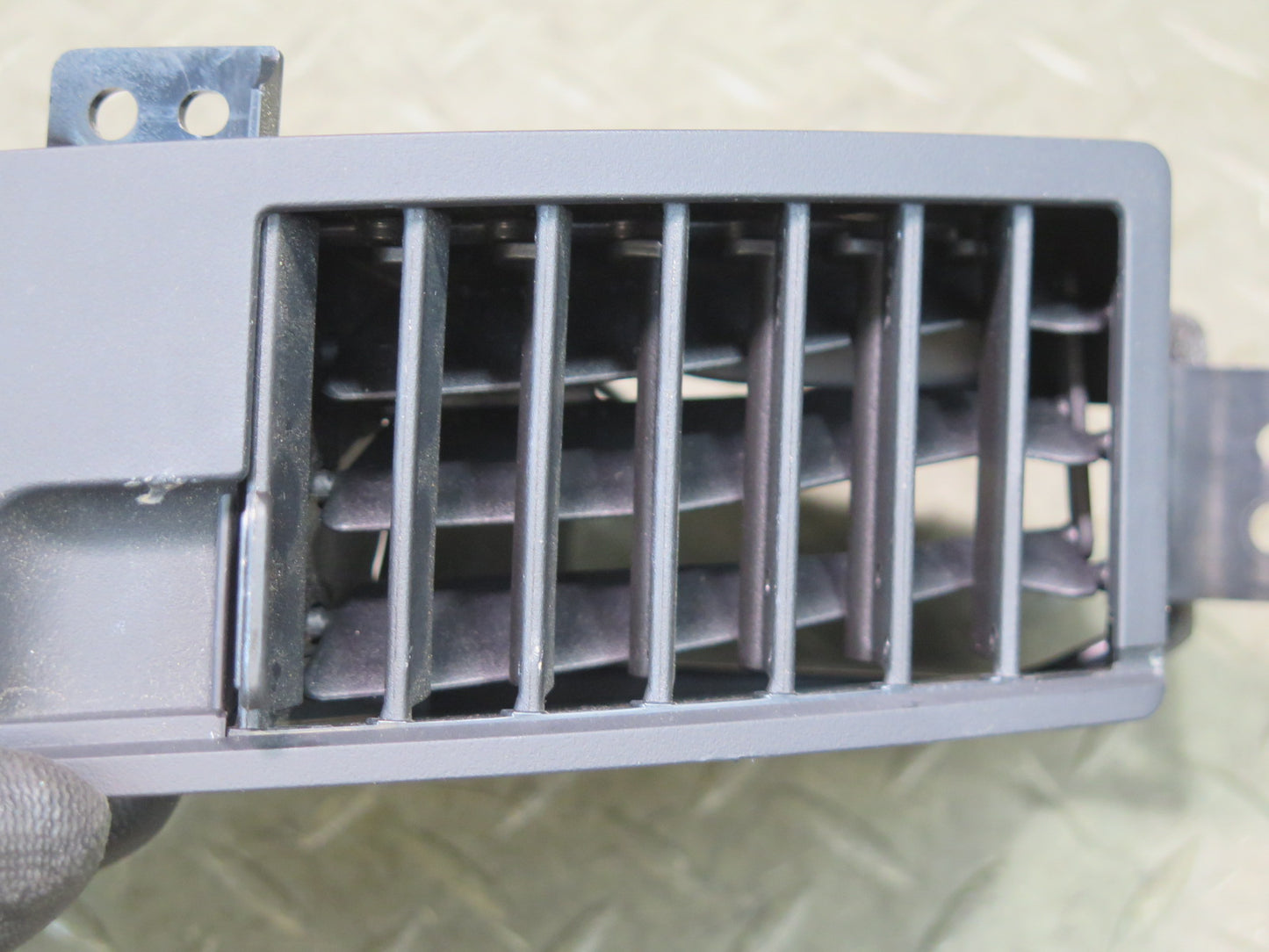 04-09 Nissan 350Z Z33 Convertible Dash Left A/C Heater Air Vent Trim OEM