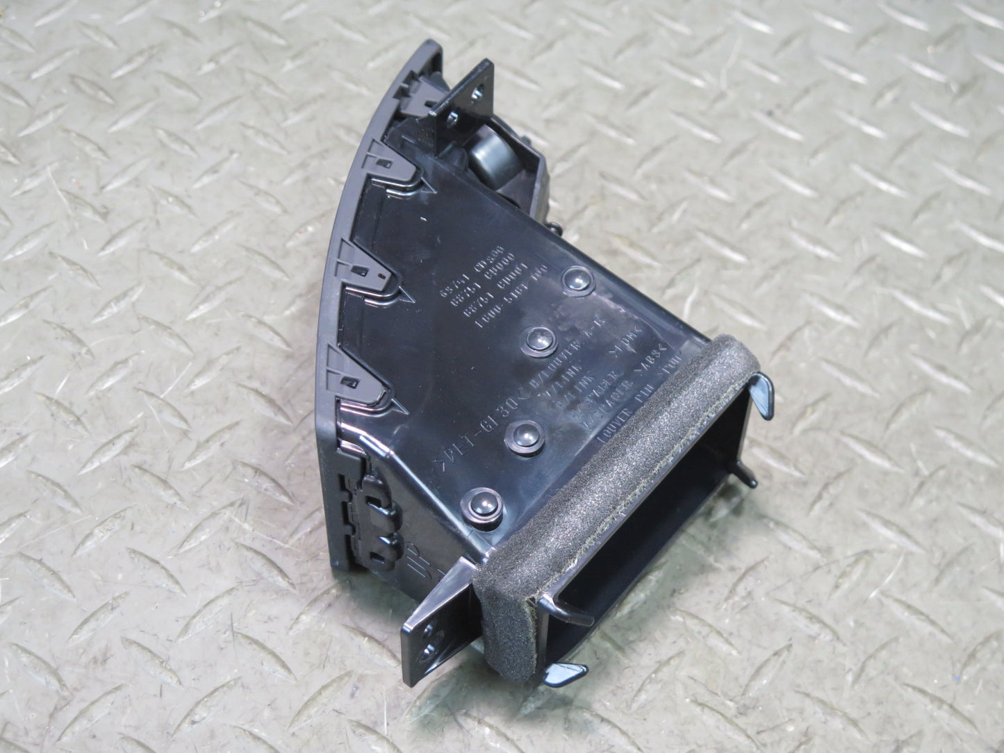 04-09 Nissan 350Z Z33 Convertible Dash Left A/C Heater Air Vent Trim OEM