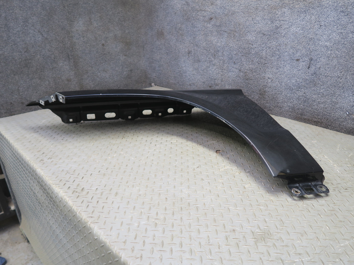 2013-2018 Mercedes X166 GLS450 Front Left Side Fender Shell Panel Black