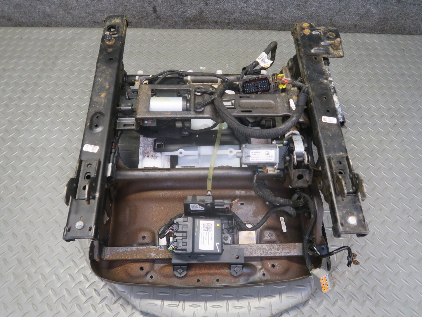 16-19 Chevrolet Camaro SS Front Right Seat Lower Frame Track Rail w Motors OEM