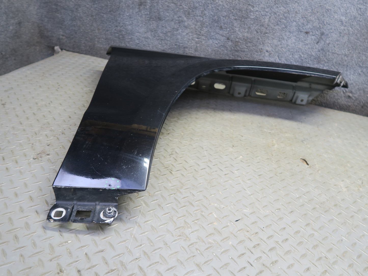 2013-2018 Mercedes X166 GLS450 Front Right Side Fender Shell Panel Black