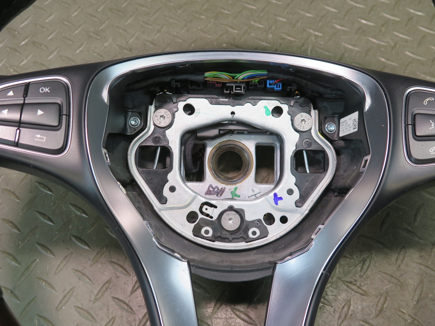 2017-2019 Mercedes X166 GLS450 Leather Wood Steering w Controls Shifter Paddles