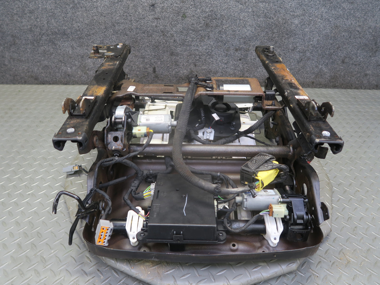 16-19 Chevrolet Camaro SS Front Left Seat Lower Frame Track Rail w Motors OEM