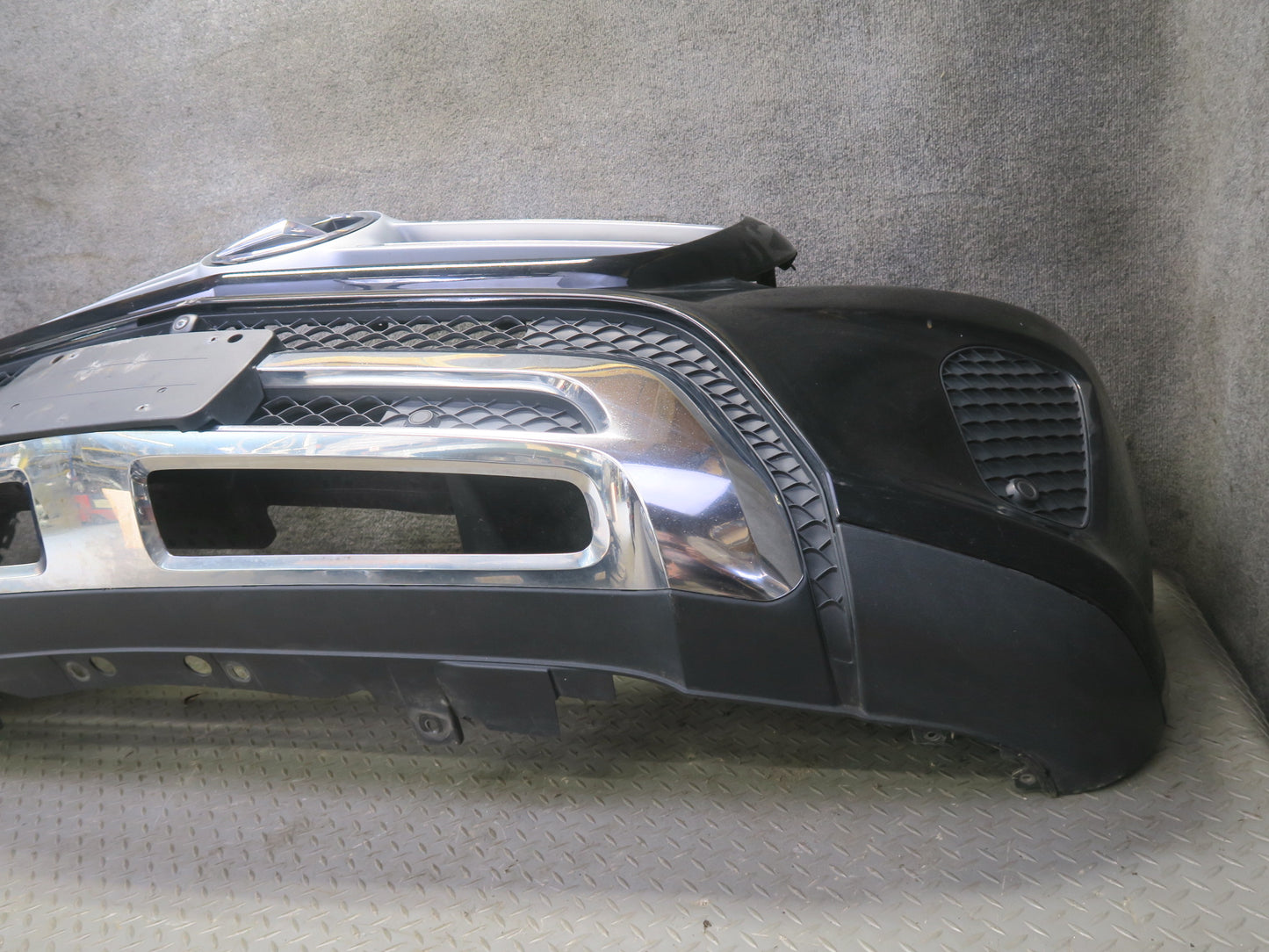 2017-2019 Mercedes X166 GLS450 Front Bumper Cover Panel W/ Camera & PDC Black