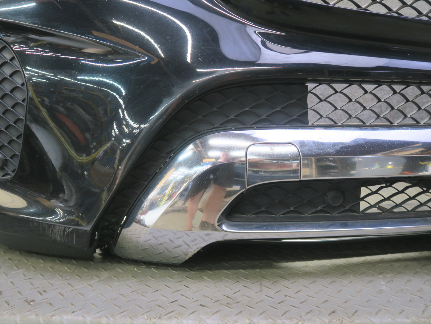 2017-2019 Mercedes X166 GLS450 Front Bumper Cover Panel W/ Camera & PDC Black