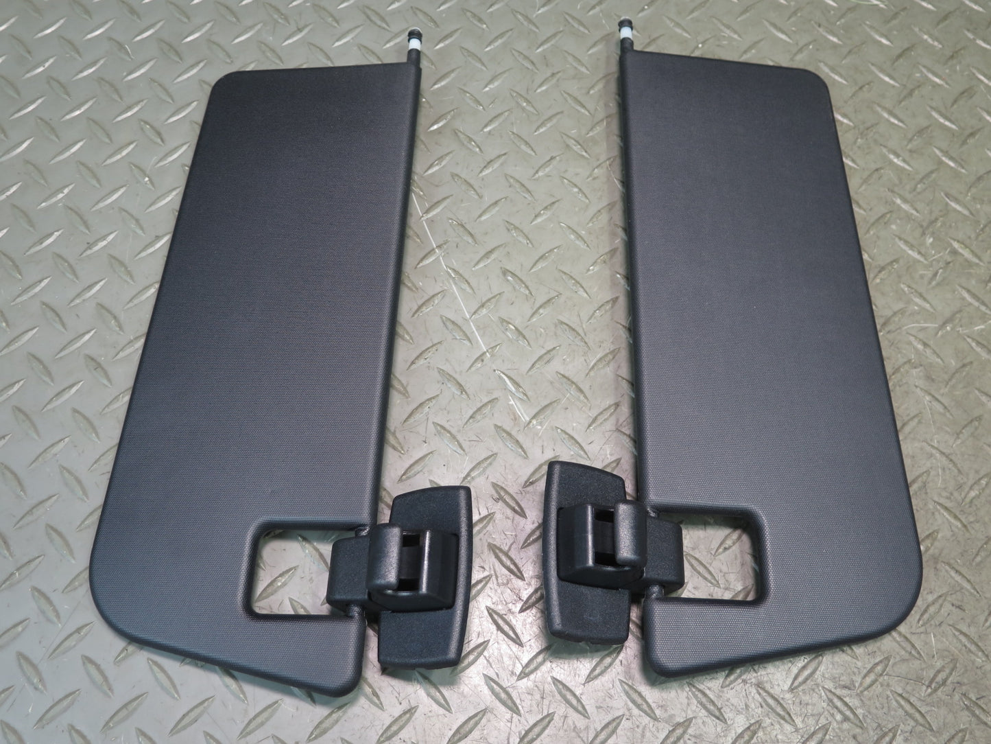 2017-2019 Mercedes X166 GLS450 Front Left & Right Dual Sun Visor Set Black