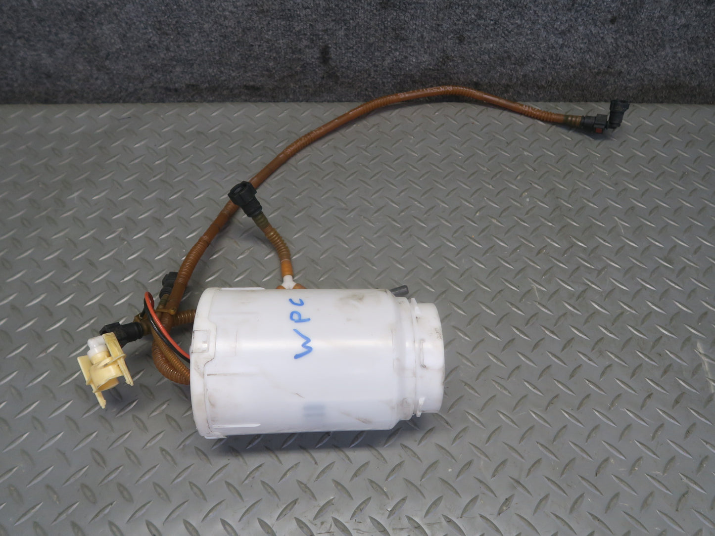 2003-2006 Porsche Cayenne 955 Turbo Fuel Pump Level Sensor Sending Unit Set