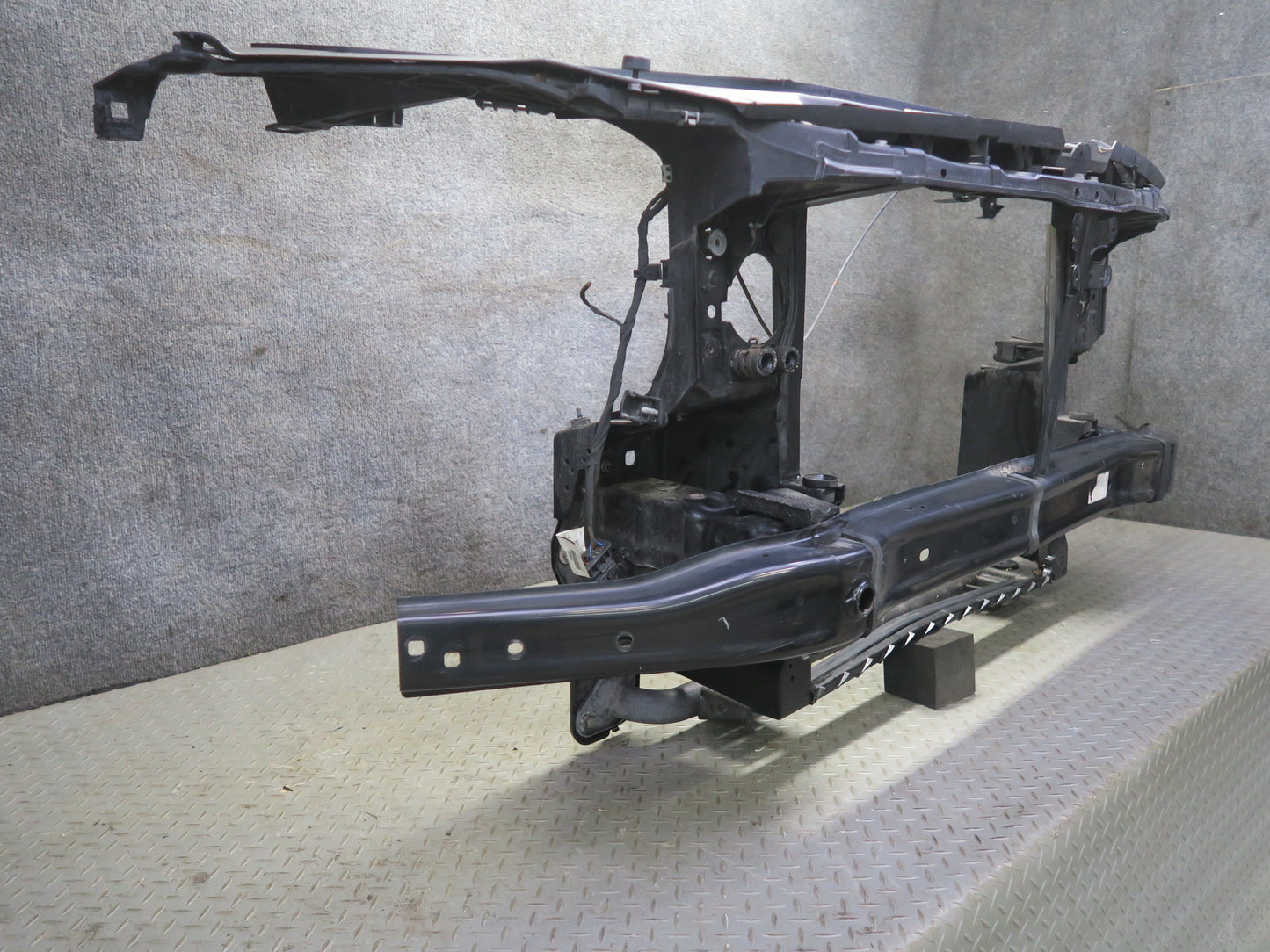 2013-2019 Mercedes X166 GLS450 Front Radiator Support Mount Bracket Panel