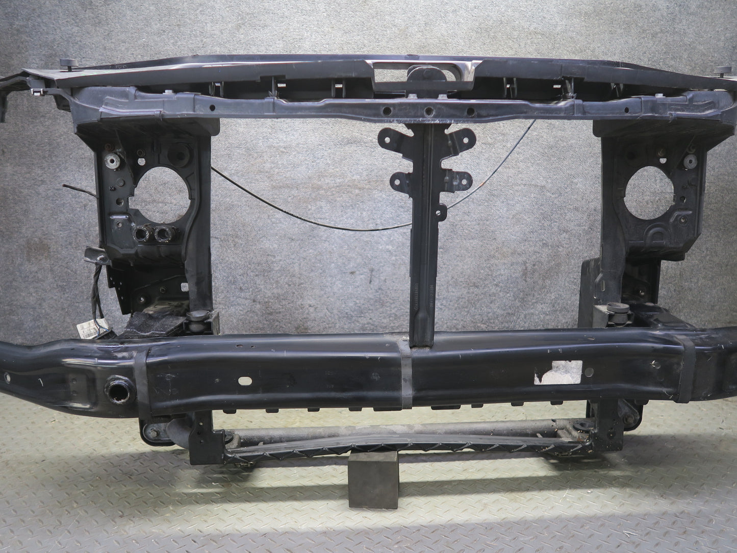 2013-2019 Mercedes X166 GLS450 Front Radiator Support Mount Bracket Panel