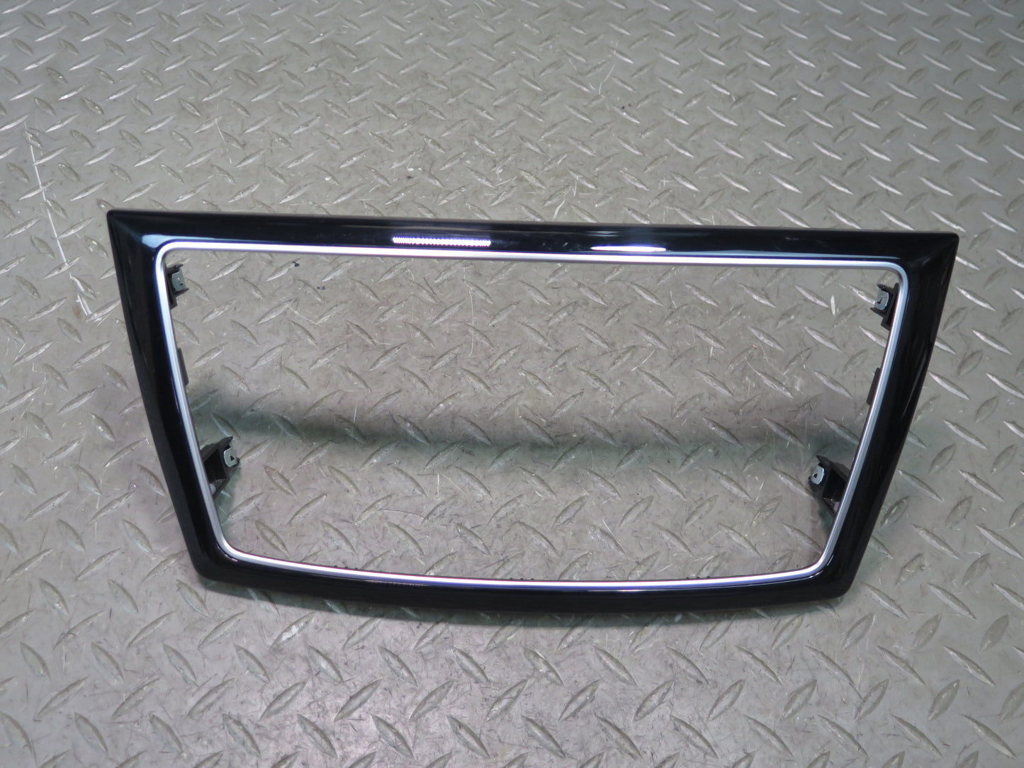 2017-2019 Mercedes X166 GLS450 Front Dash Radio Bezel Trim Panel Cover