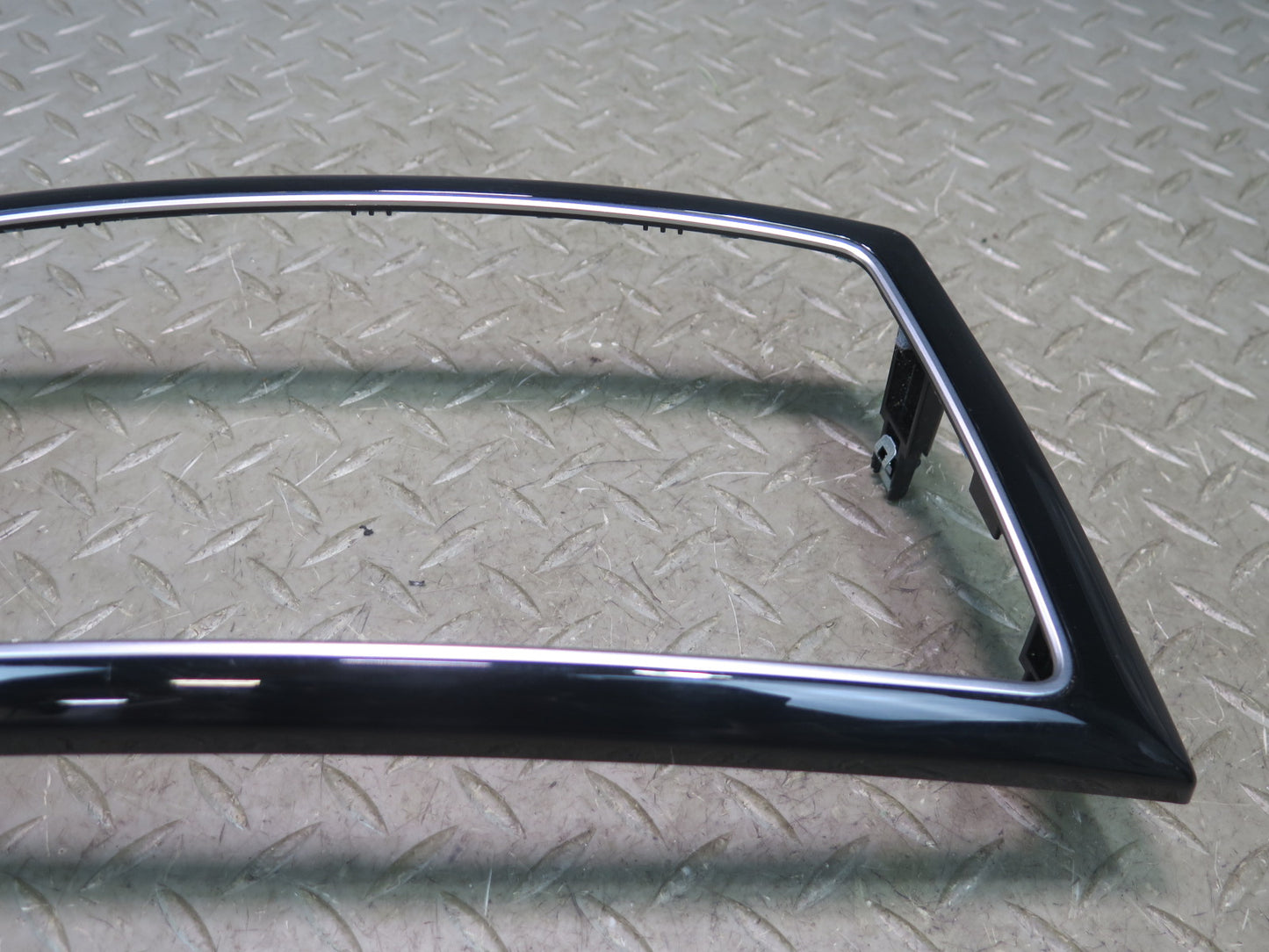 2017-2019 Mercedes X166 GLS450 Front Dash Radio Bezel Trim Panel Cover