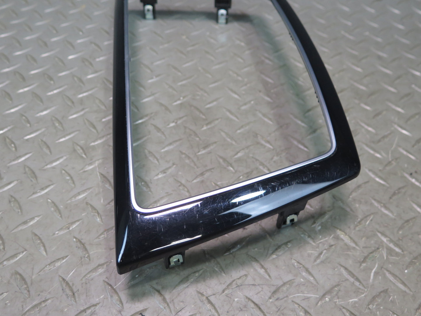 2017-2019 Mercedes X166 GLS450 Front Dash Radio Bezel Trim Panel Cover