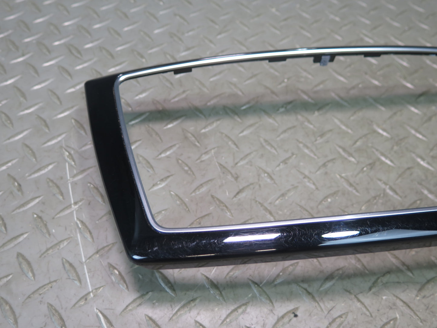 2017-2019 Mercedes X166 GLS450 Front Dash Radio Bezel Trim Panel Cover