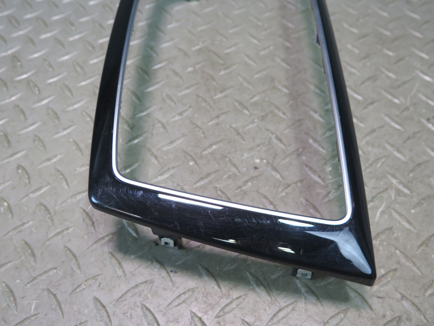 2017-2019 Mercedes X166 GLS450 Front Dash Radio Bezel Trim Panel Cover