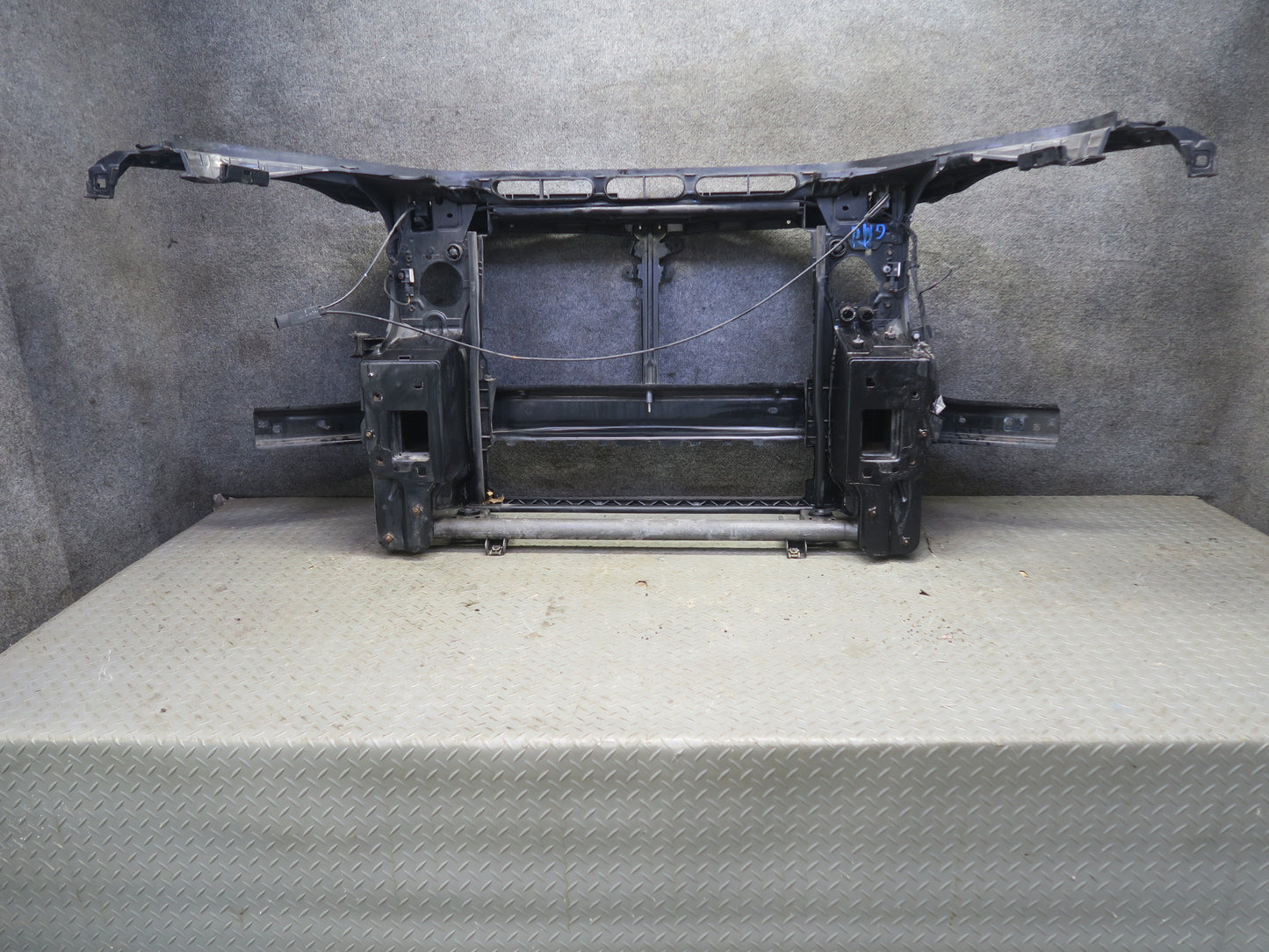 2013-2019 Mercedes X166 GLS450 Front Radiator Support Mount Bracket Panel