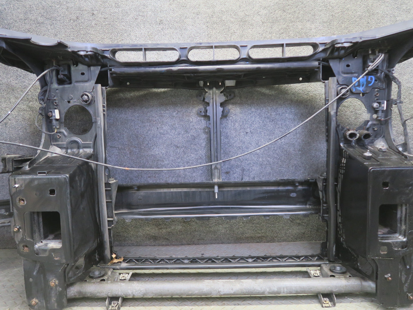 2013-2019 Mercedes X166 GLS450 Front Radiator Support Mount Bracket Panel
