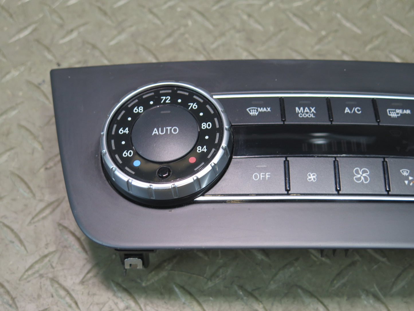 2017-2019 Mercedes X166 GLS450 Dash Hvac A/C Climate Control Switch Panel
