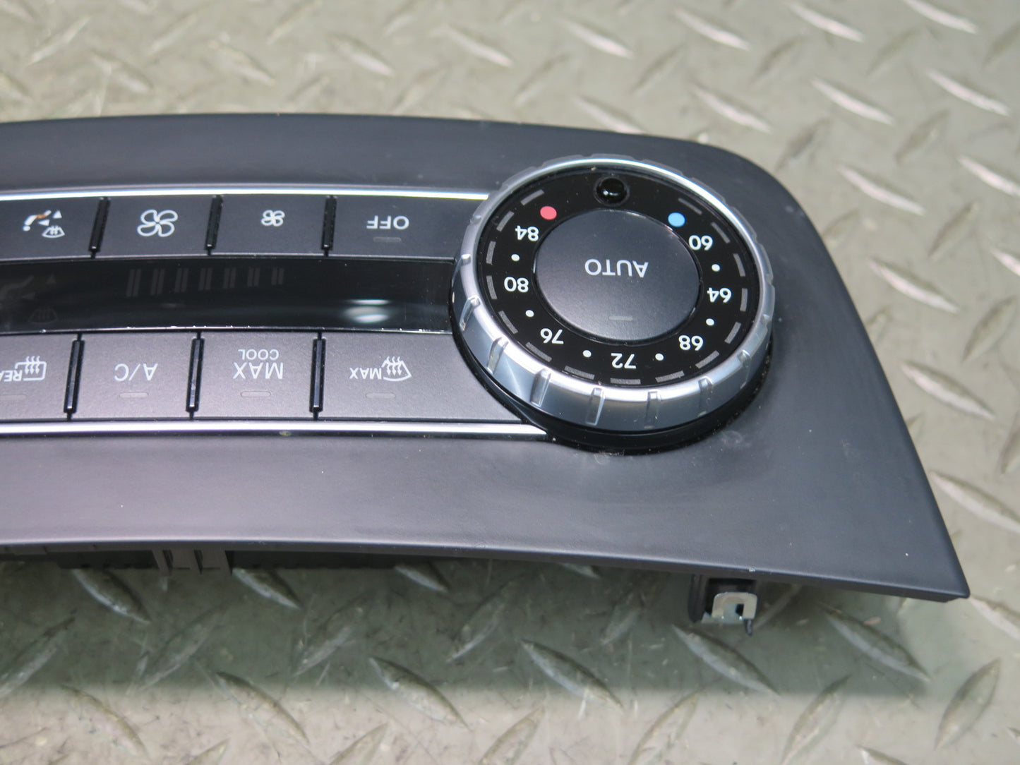 2017-2019 Mercedes X166 GLS450 Dash Hvac A/C Climate Control Switch Panel