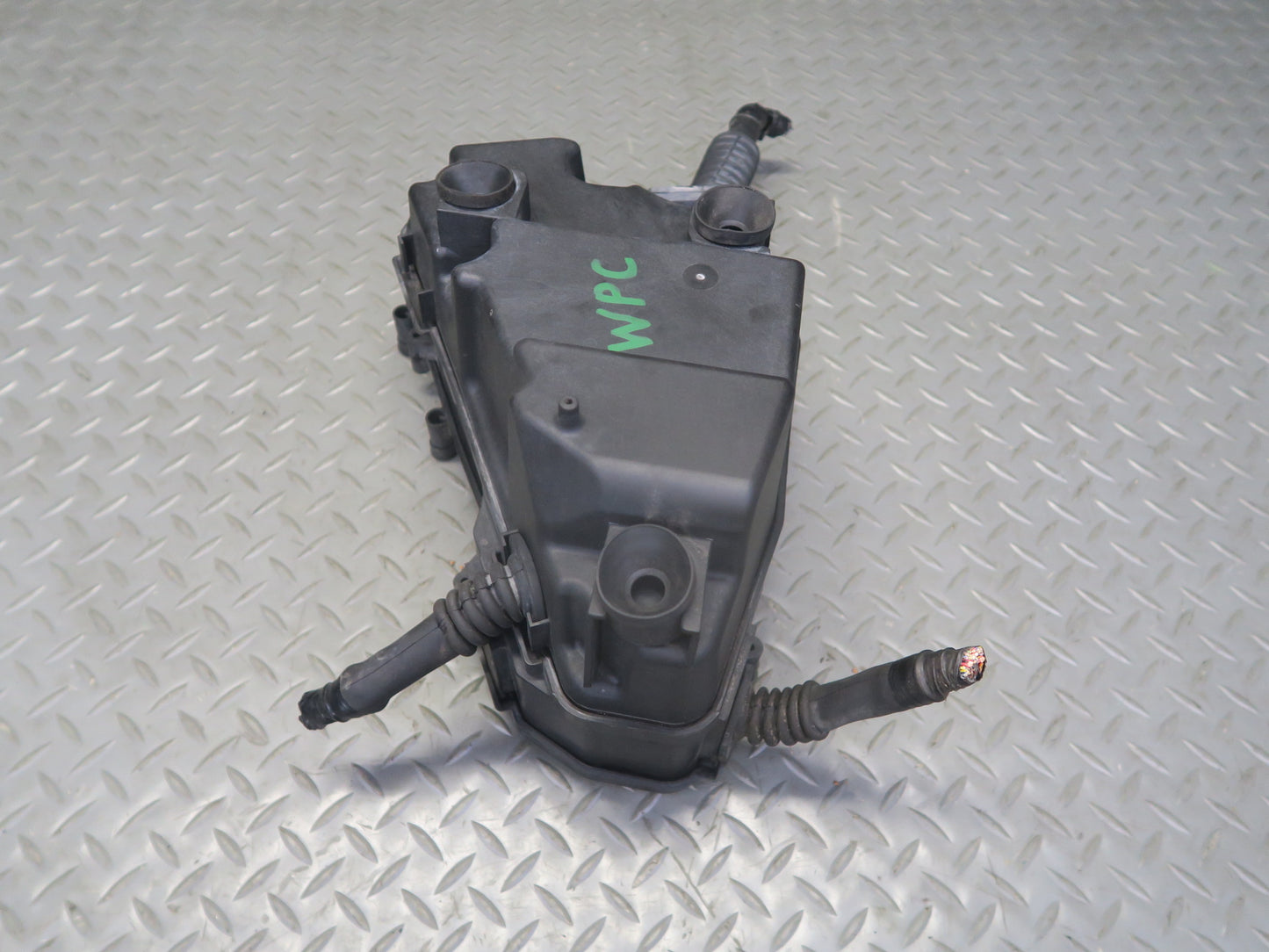 2003-2010 Porsche Cayenne 955 Under Hood Fuse Relay Box Module 7L0937576A