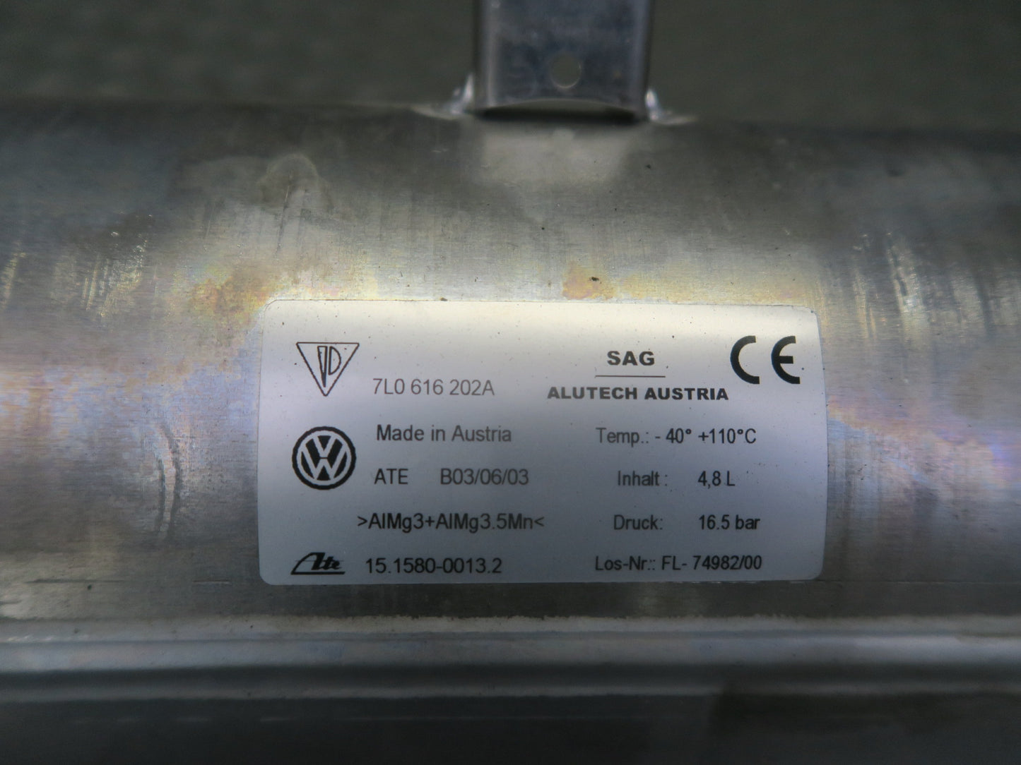 2003-2010 Porsche Cayenne 955 Air Suspension Pressure Tank Accumulator Set