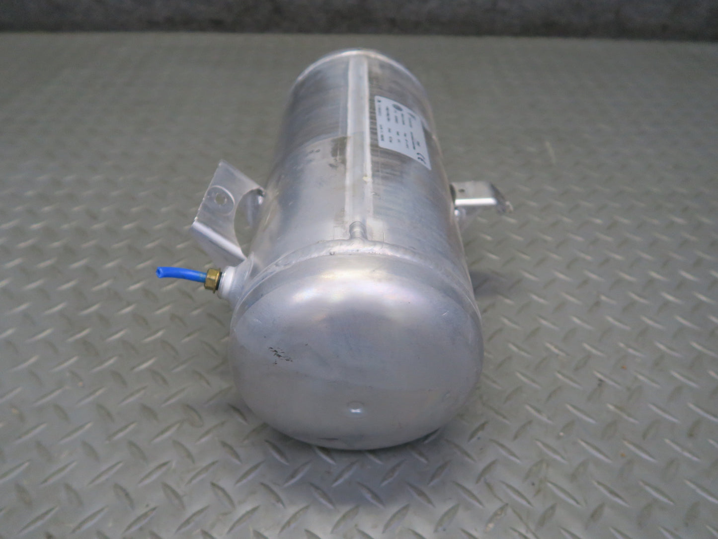 2003-2010 Porsche Cayenne 955 Air Suspension Pressure Tank Accumulator Set