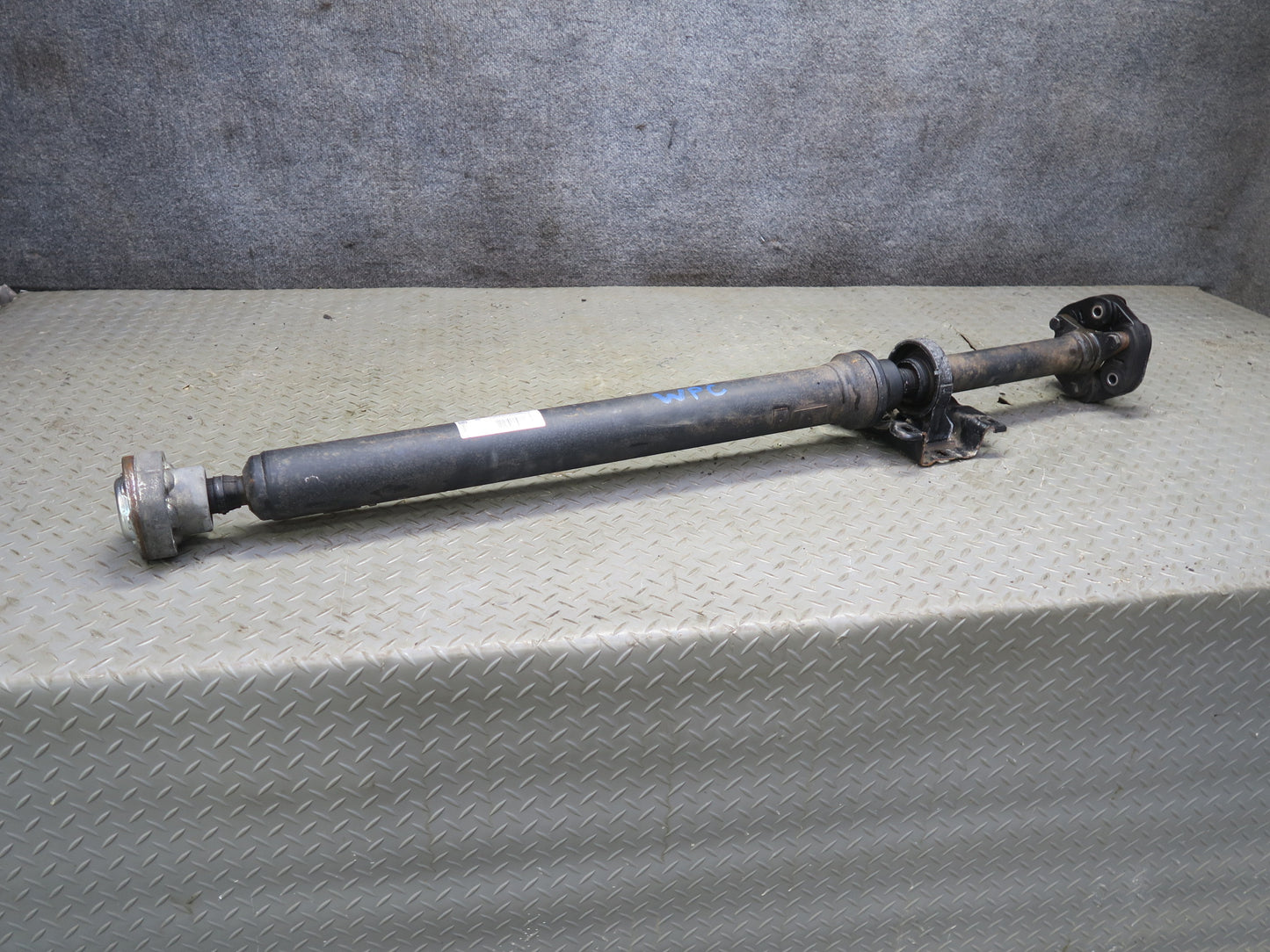 2003-2006 Porsche Cayenne 955 Turbo Rear Driveshaft Drive Shaft