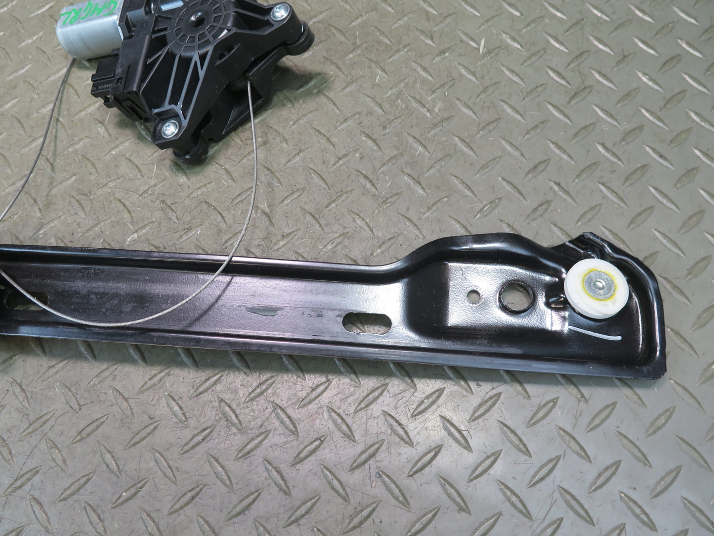 2017-2019 Mercedes X166 GLS450 Rear Left Side Door Window Regulator W/ Motor