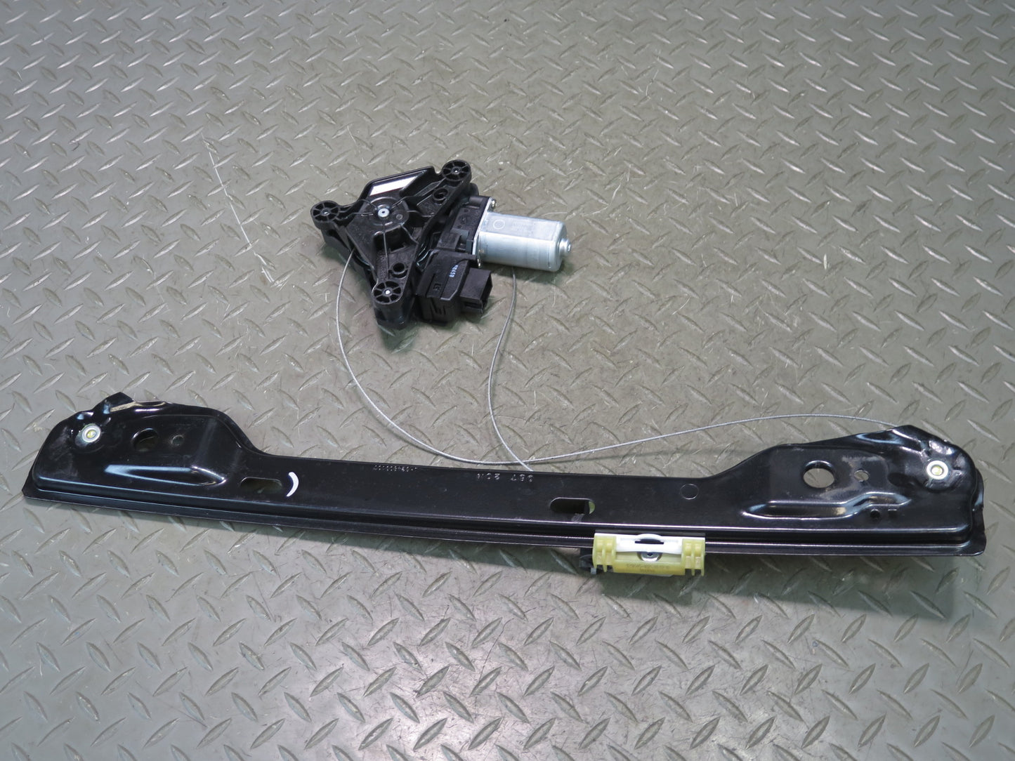 2017-2019 Mercedes X166 GLS450 Rear Left Side Door Window Regulator W/ Motor