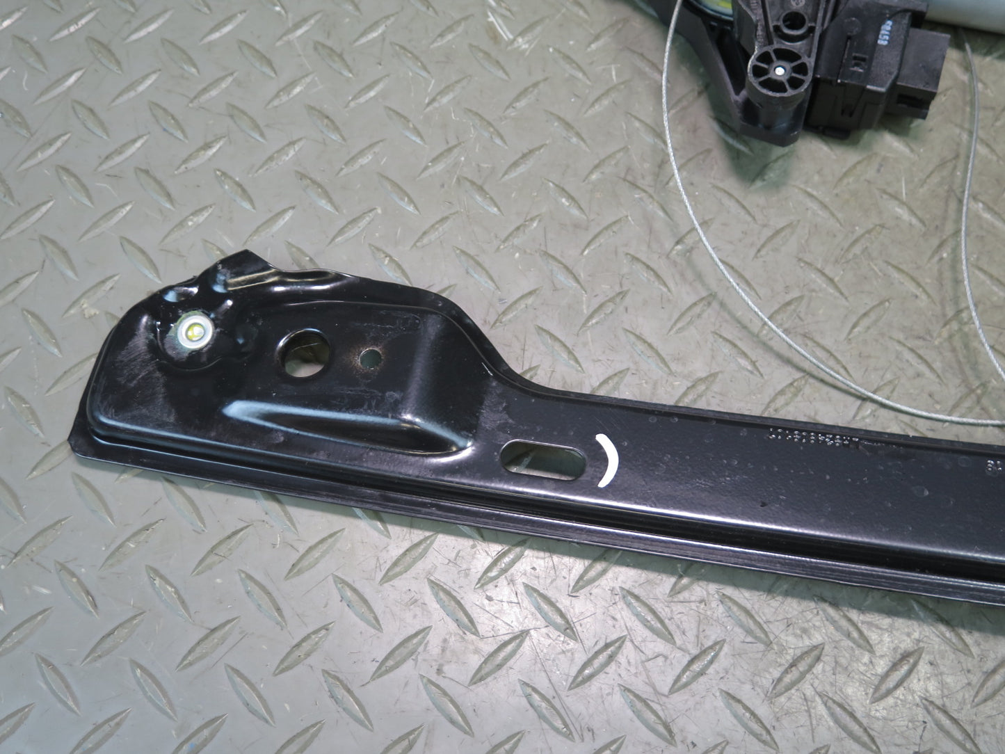 2017-2019 Mercedes X166 GLS450 Rear Left Side Door Window Regulator W/ Motor