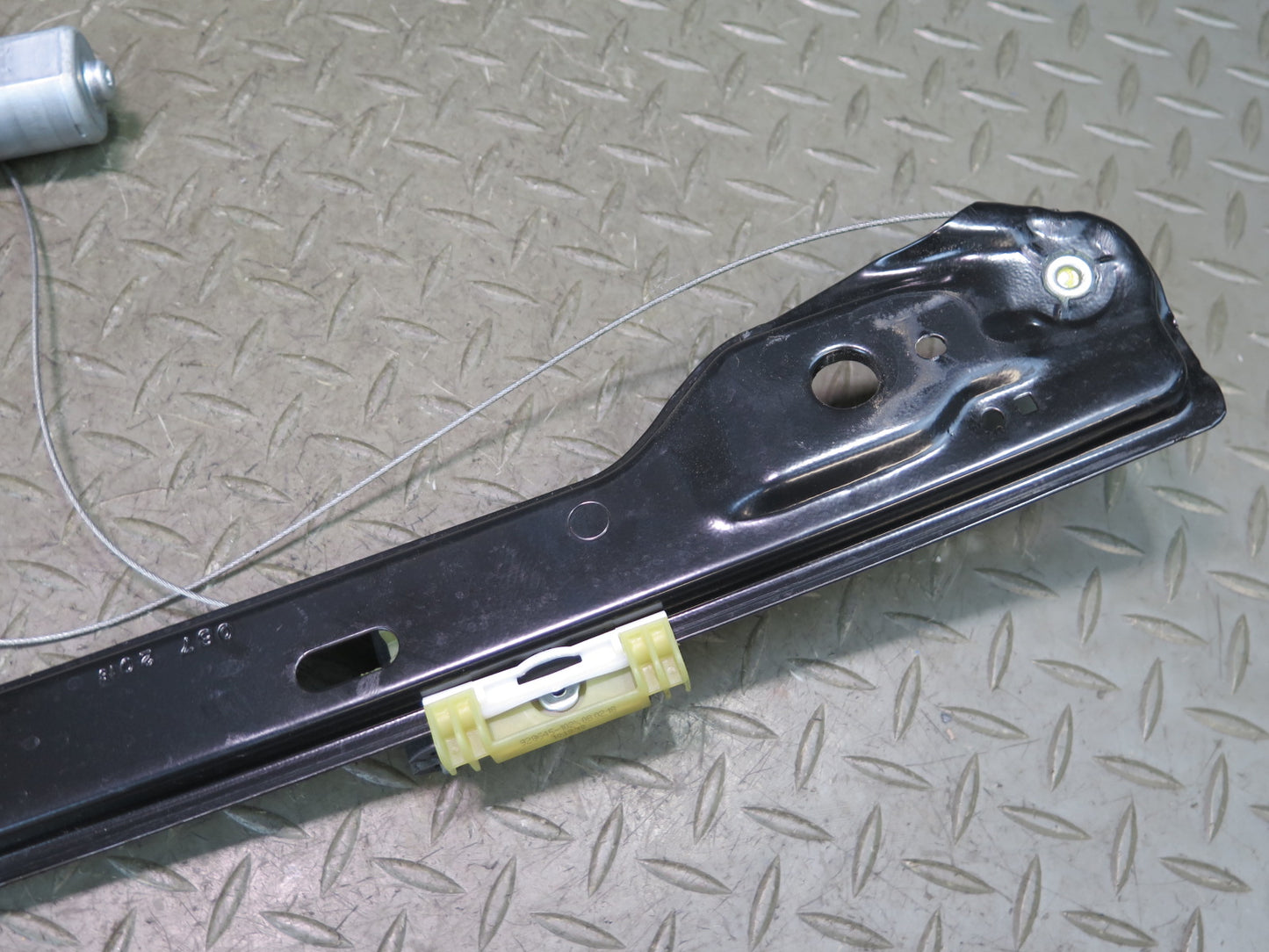 2017-2019 Mercedes X166 GLS450 Rear Left Side Door Window Regulator W/ Motor